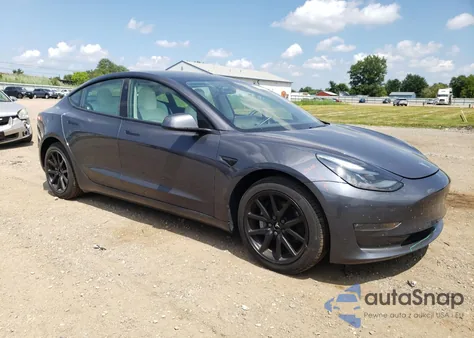 2021 Tesla Model 3 из США, поврежденный, VIN 5YJ3E1EB2MF020109